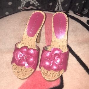 🌺NEW Rampage Fuchsia Hibiscus Flower Jenna2Heel 6